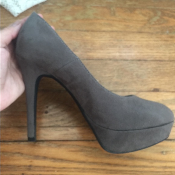 Heels ! - Picture 2 of 3